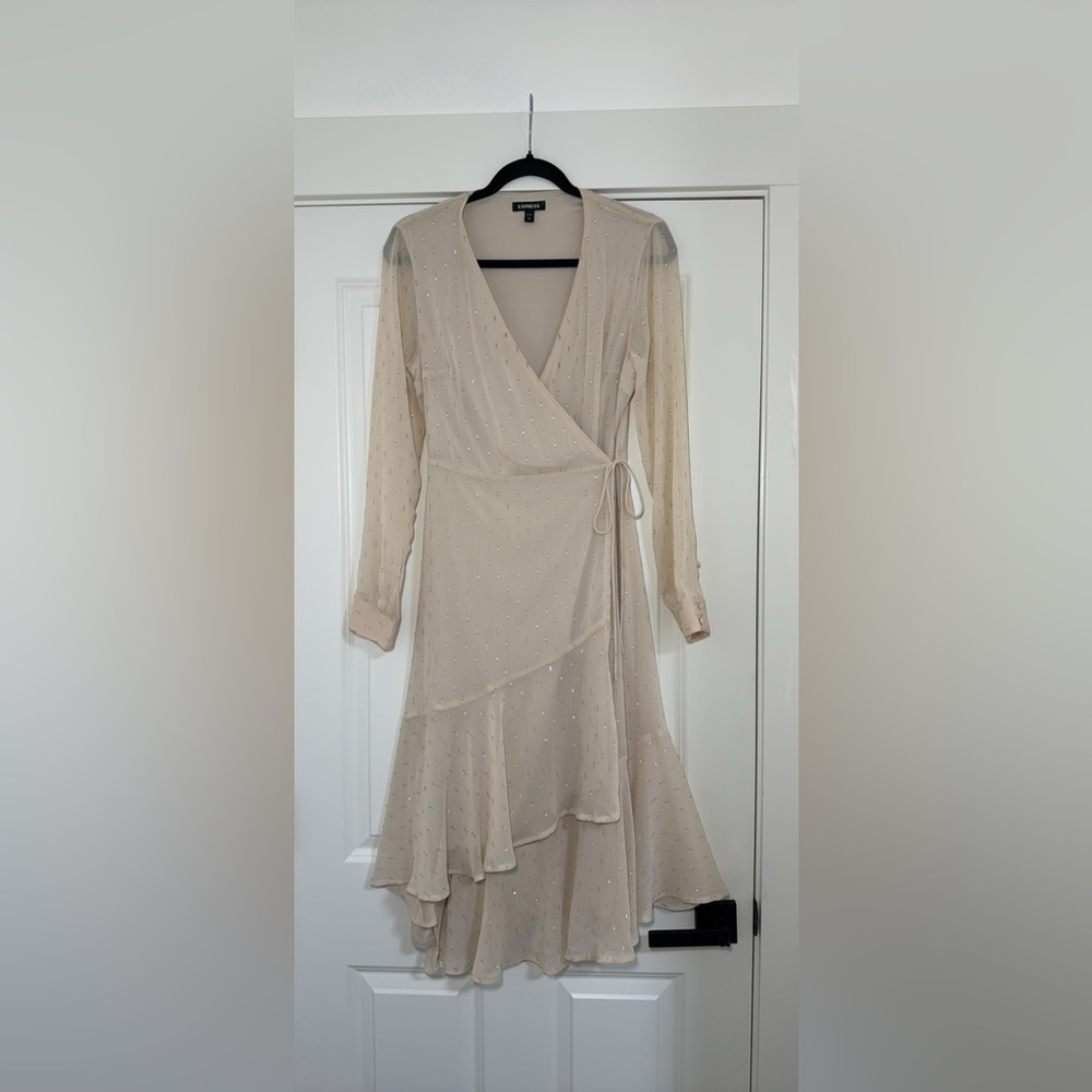 Express Wrap Midi Dress